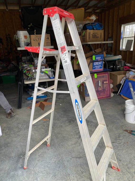 Warner 6' light duty step ladder