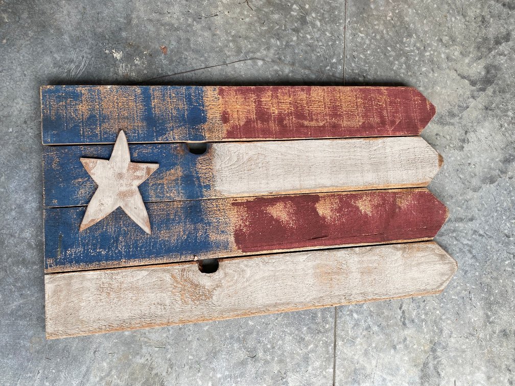 Barnwood style American flag wall hanging decoration