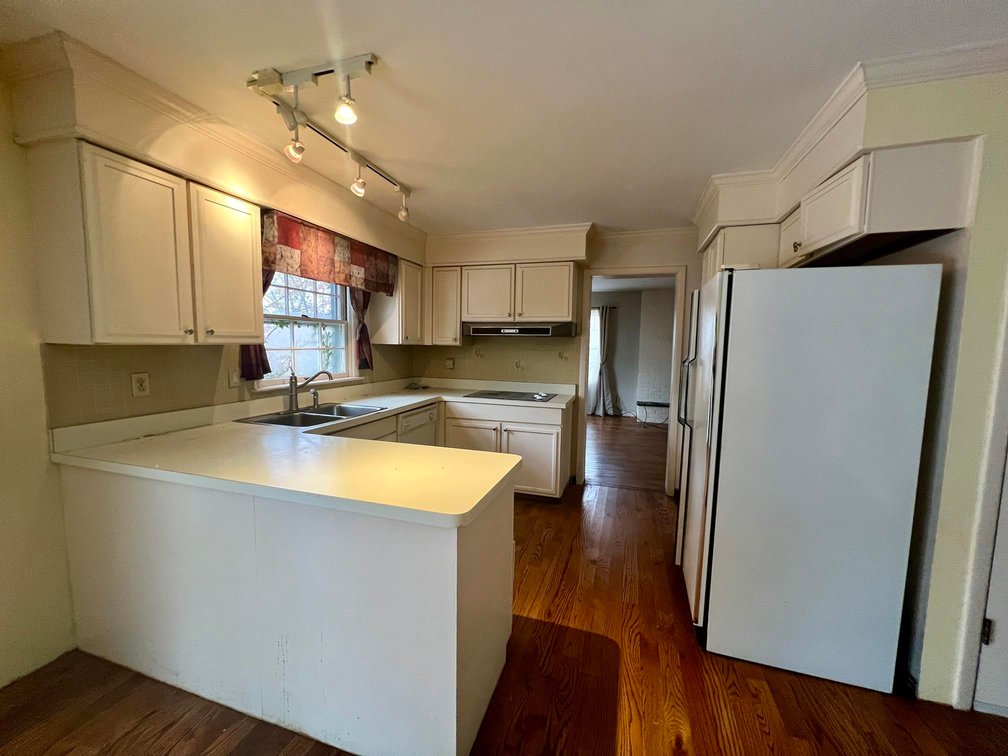 Image for SOLD $121,000 - Classic 4 Bedroom Home in South Charleston