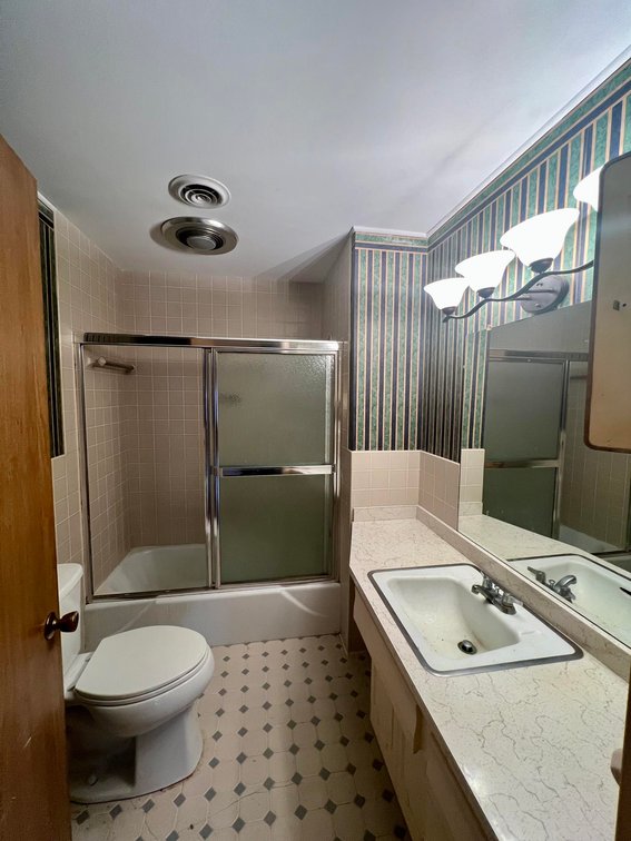 Image for SOLD $121,000 - Classic 4 Bedroom Home in South Charleston