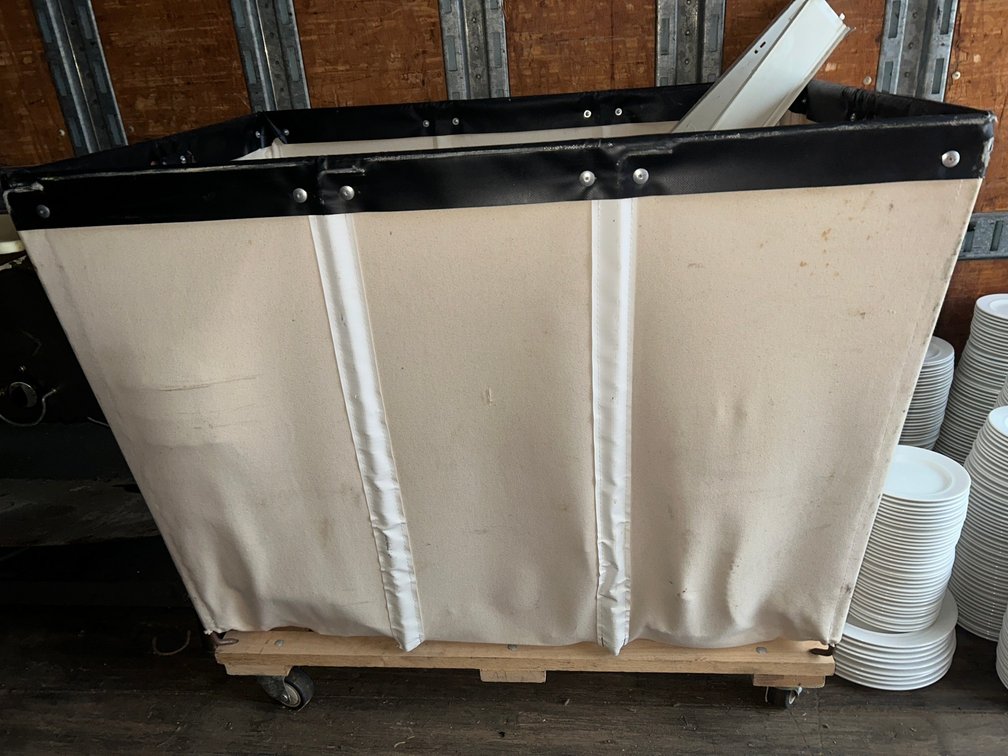 Laundry cart