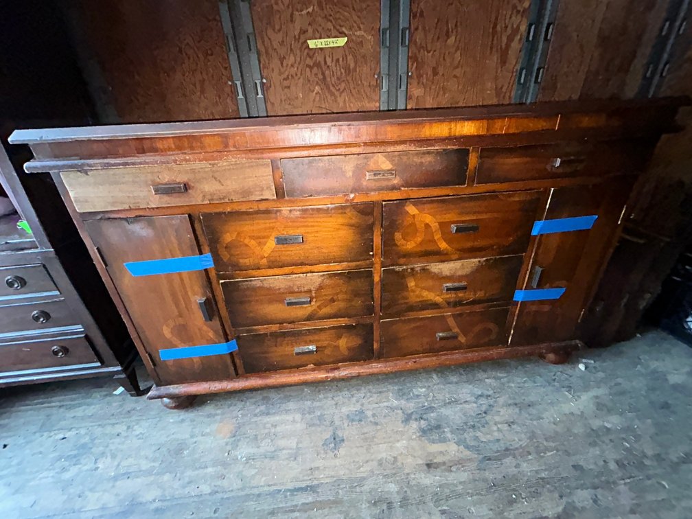 Dresser