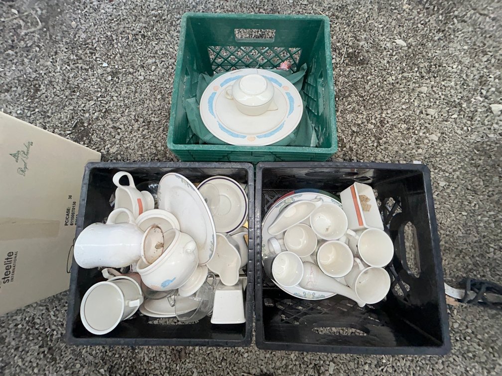 2 Crates of assorted dishes