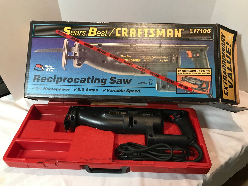 Reciprocating saw and case