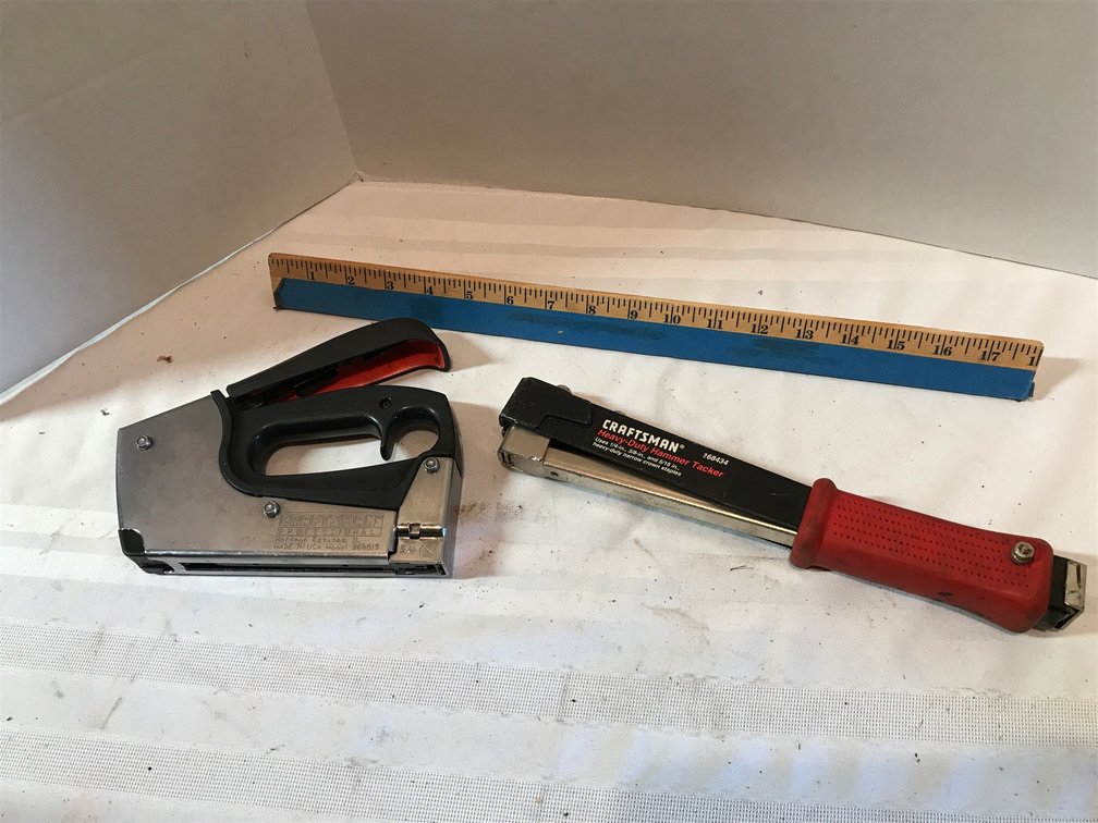 Craftsman hammer tacker and staple gun