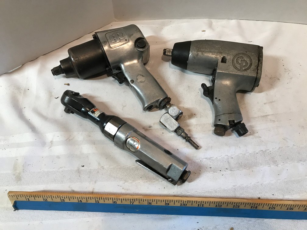 Air wrenches and air ratchet