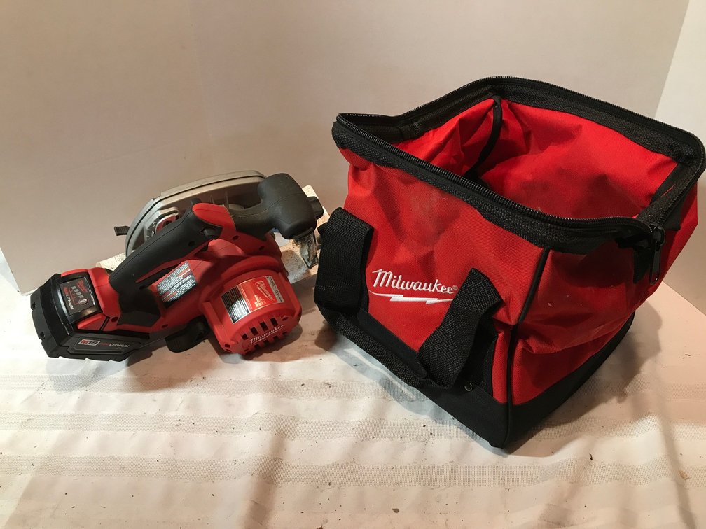 Milwaukee circular saw