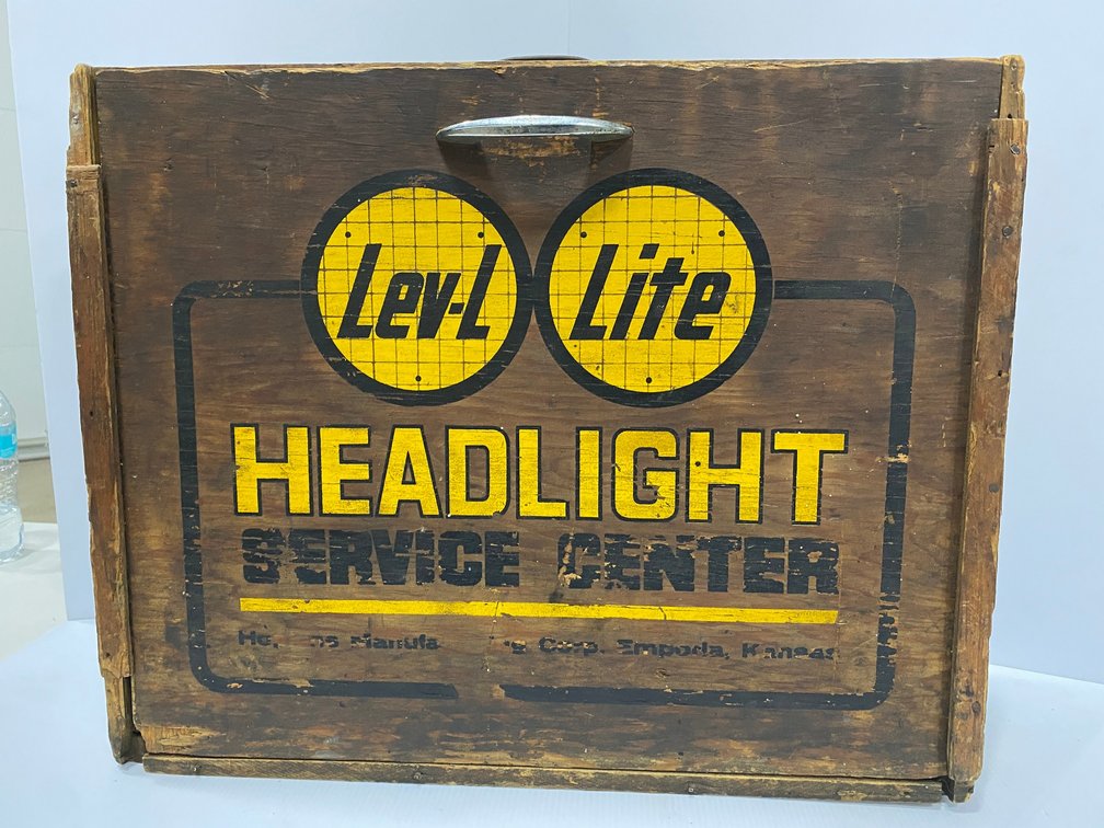 Lev-L Lite Headlight Center