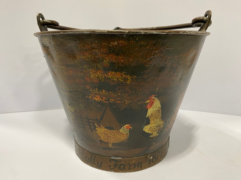 Holly Farm Bucket