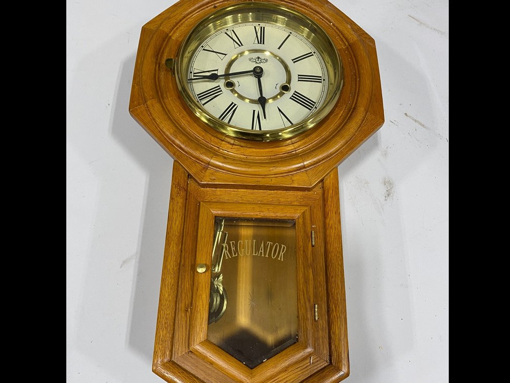Regulator Clock