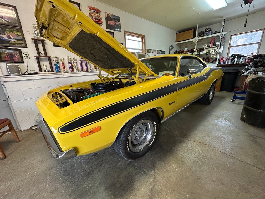 1972 Plymouth Cuda 8 CYL. 2 Door Hardtop