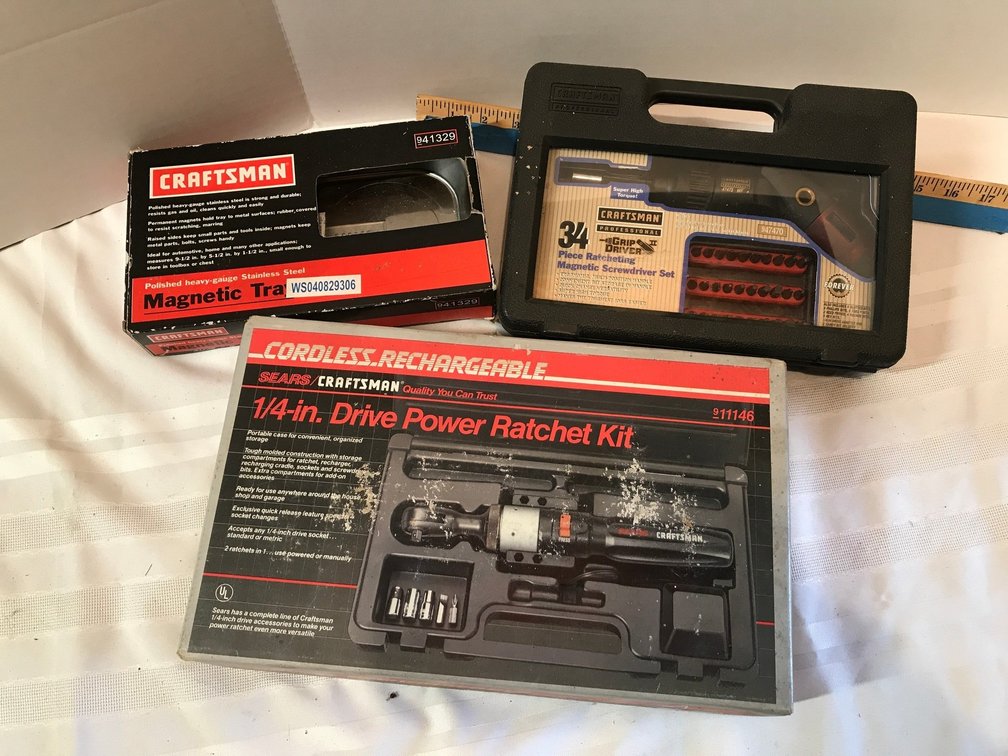 Craftsman ratchet kit, grip driver and tray