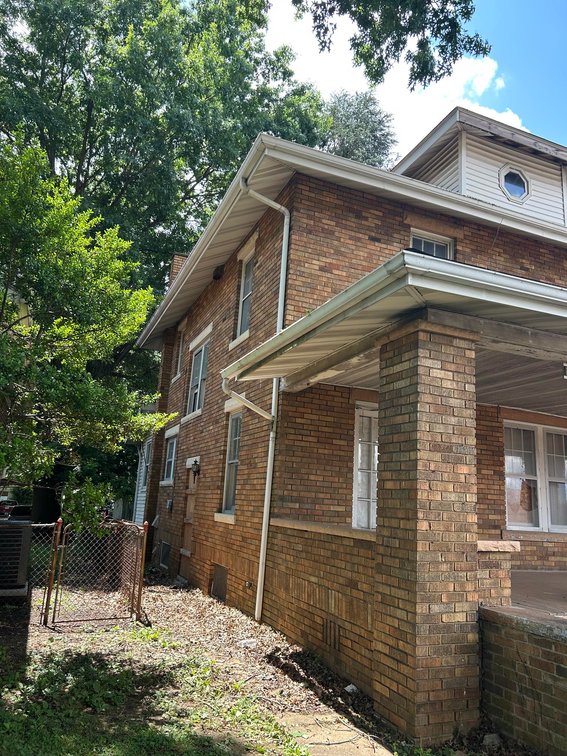 Image for SOLD $50,050 - Brick 3 Bedroom in Huntington Selling to the Highest Bidder