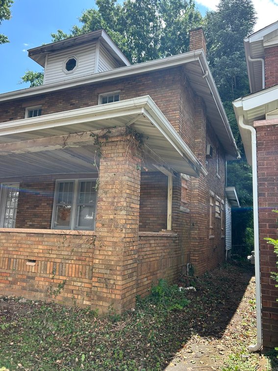 Image for SOLD $50,050 - Brick 3 Bedroom in Huntington Selling to the Highest Bidder
