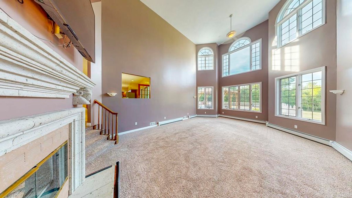 Image for SOLD $726,000 - Luxury 5 Bedroom Estate on 52 Acres with Pool & Heated Workshop in Greene County