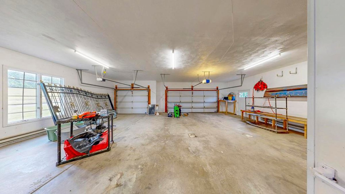 Image for SOLD $726,000 - Luxury 5 Bedroom Estate on 52 Acres with Pool & Heated Workshop in Greene County