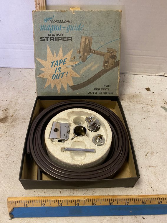 Magna glide Paint Striper