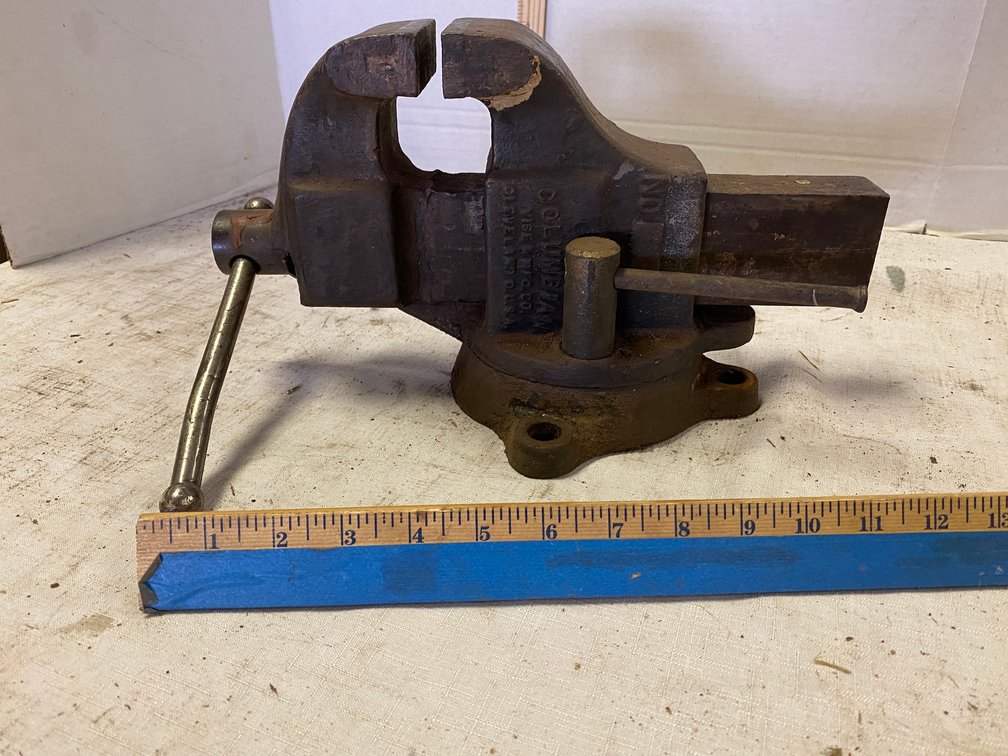 Columbian Bench Vise with 3 inch Jaws