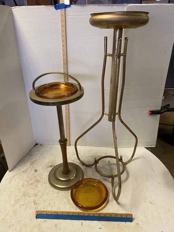 Smoking Stand with extra Ashtray, Plant Stand