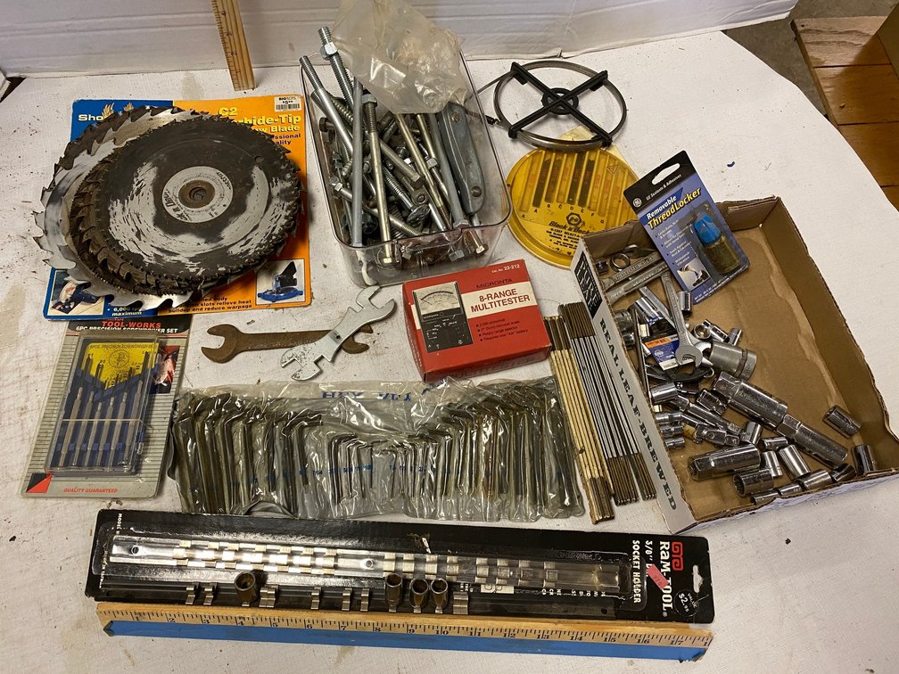 Sockets, Socket Organizers, Alan Wrenches, Bolts, Saw Blades, Precision Screwdrivers, Multi-Tester