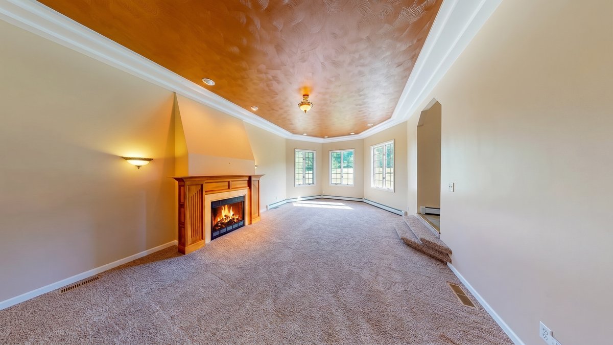 Image for SOLD $726,000 - Luxury 5 Bedroom Estate on 52 Acres with Pool & Heated Workshop in Greene County