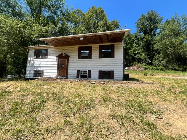 Image for Renovation Opportunity on 1 Acre in Scott Depot