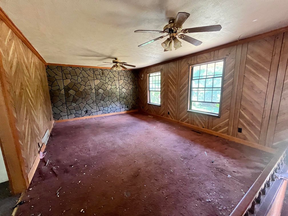 Image for SOLD $63,800 - Renovation Opportunity on 1 Acre in Scott Depot