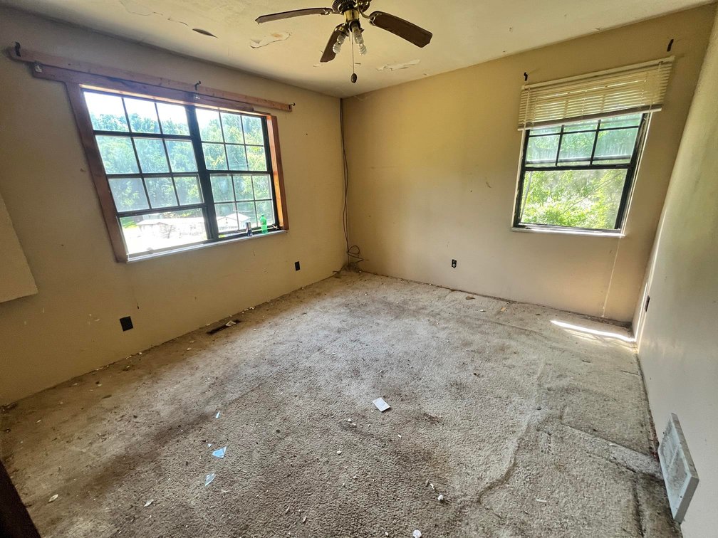 Image for SOLD $63,800 - Renovation Opportunity on 1 Acre in Scott Depot