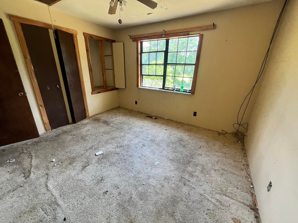 Image for SOLD $63,800 - Renovation Opportunity on 1 Acre in Scott Depot