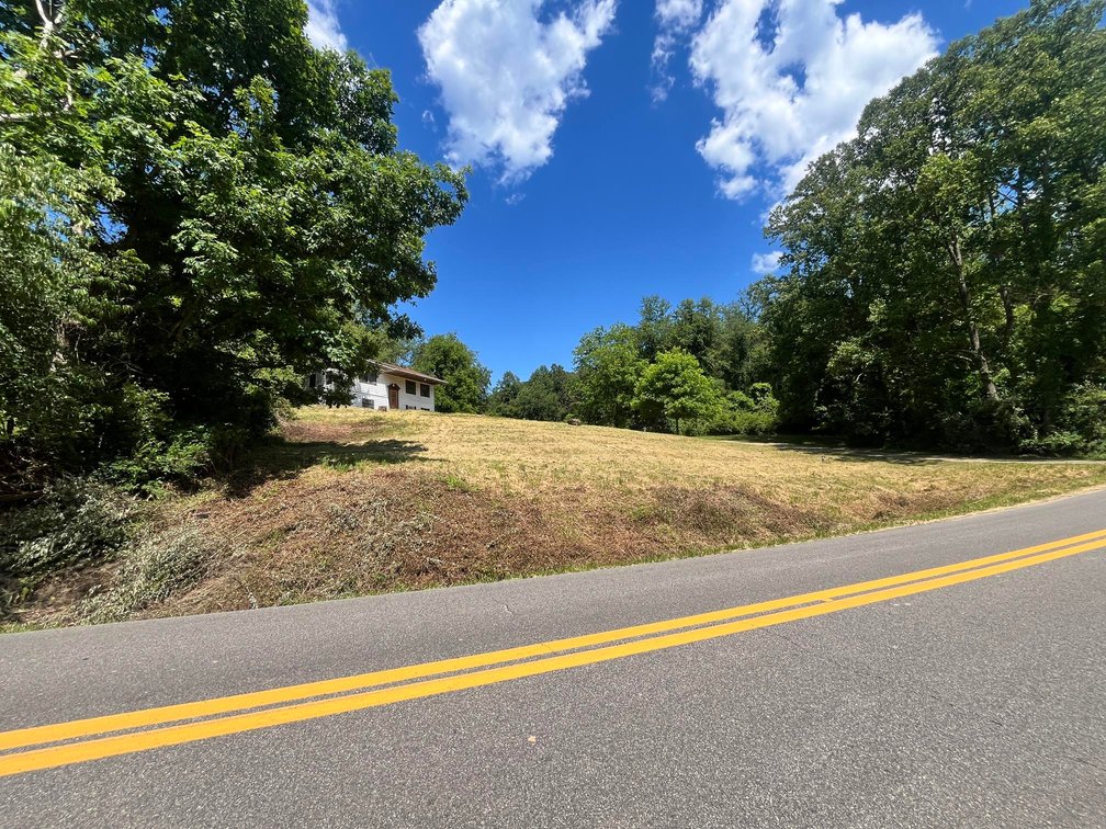 Image for SOLD $63,800 - Renovation Opportunity on 1 Acre in Scott Depot