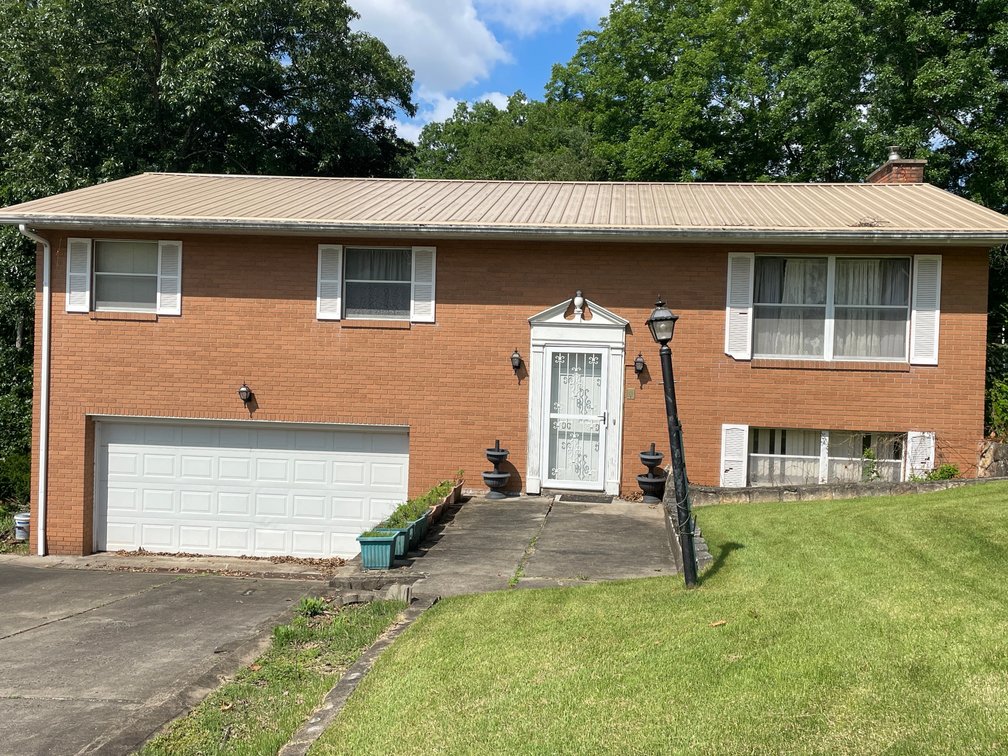 Image for SOLD $94,600 - Brick Mid-Entry 3 Bedroom with a Spacious Yard in Charleston