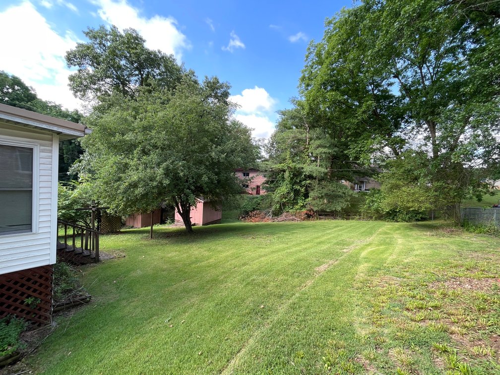 Image for SOLD $94,600 - Brick Mid-Entry 3 Bedroom with a Spacious Yard in Charleston