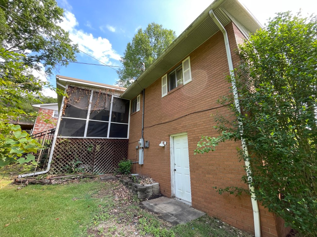 Image for SOLD $94,600 - Brick Mid-Entry 3 Bedroom with a Spacious Yard in Charleston