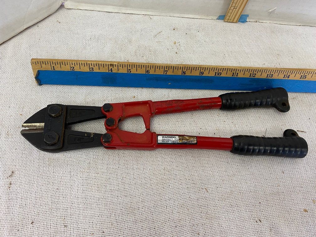 Set of 14 Inch Bolt Cutters