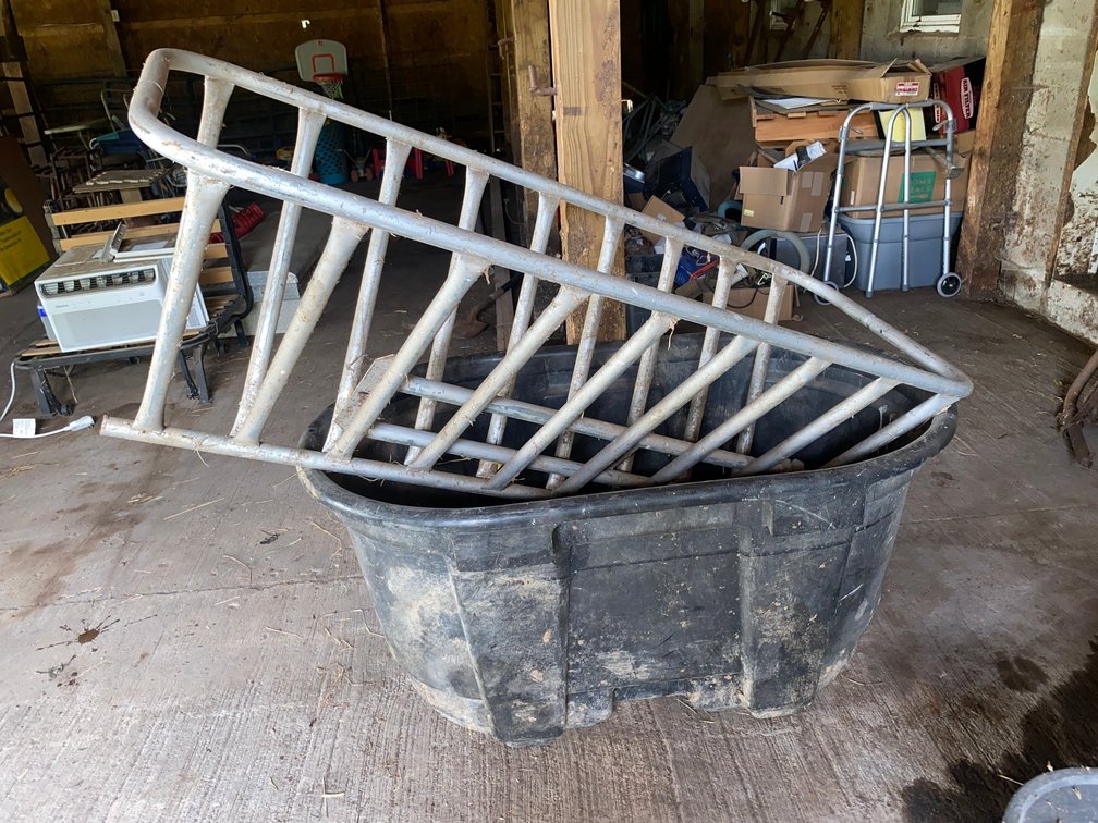 V-Rack, Water Trough