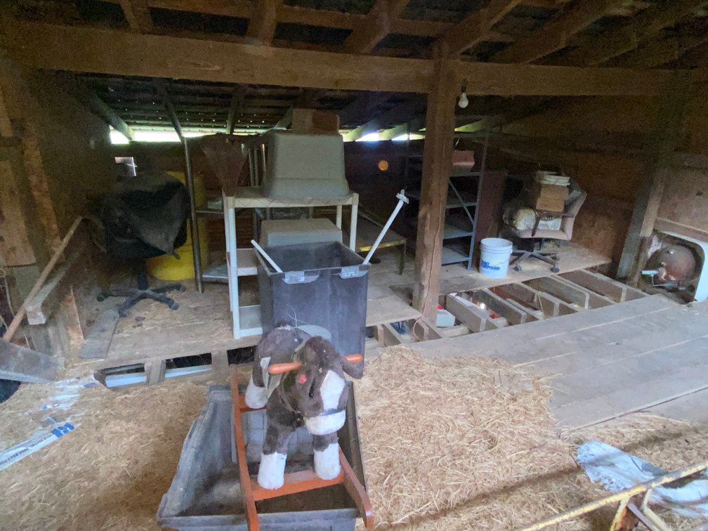 Remaining Contents of Barn loft
