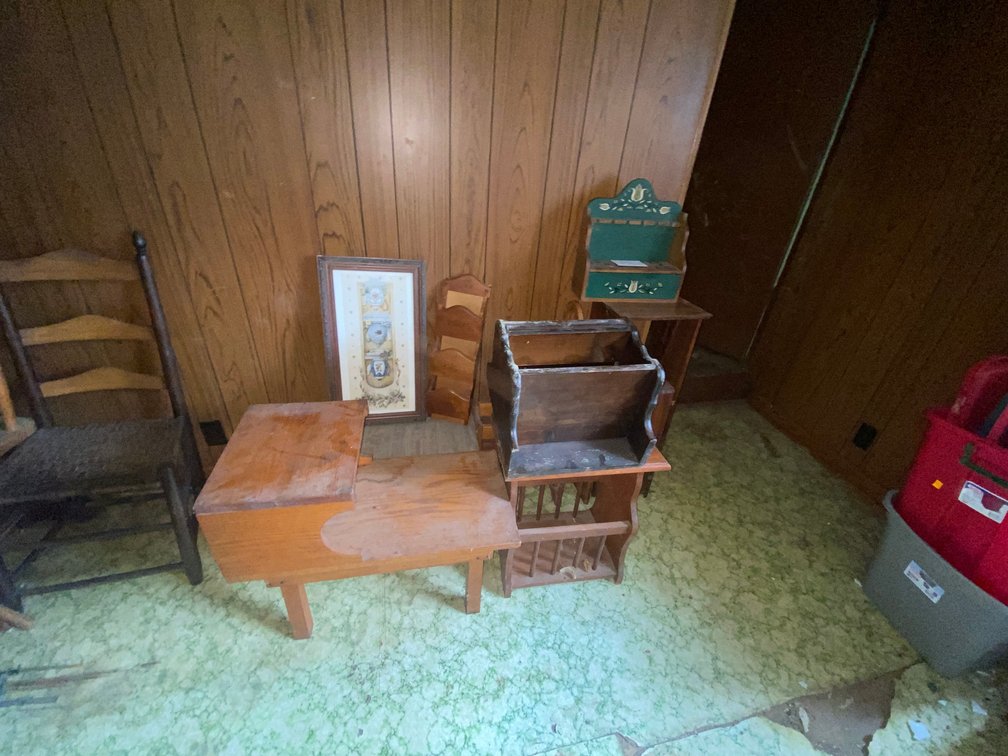 End Tables, Magazine Rack, Decorative Items
