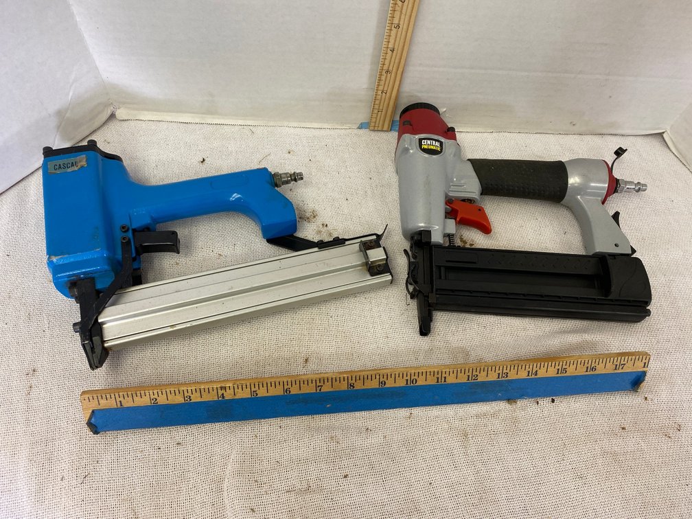 Chicago Pneumatic Air Nailer/Stapler, Cascade Brad Nailer