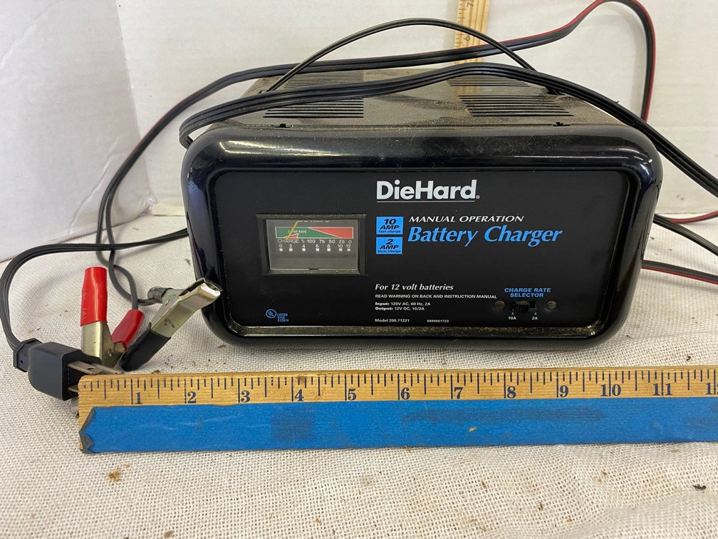 Die Hard 10 AMP Battery Charger for 12 Volt Batteries