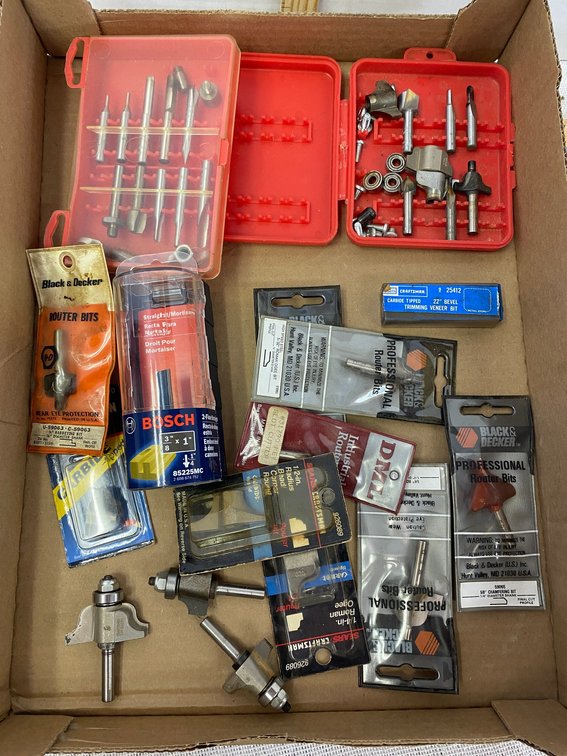 Assorted Router Bits