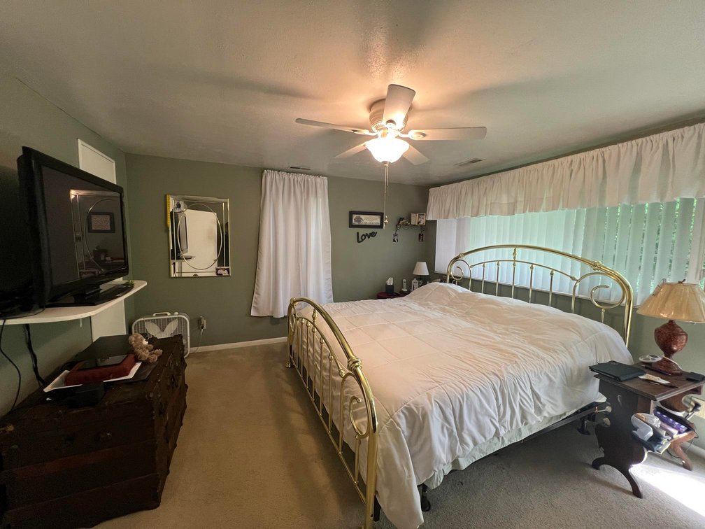 Image for SOLD $115,500 - Beautiful Cross Lanes Home on Nearly an Acre with Creek & Detached Garage