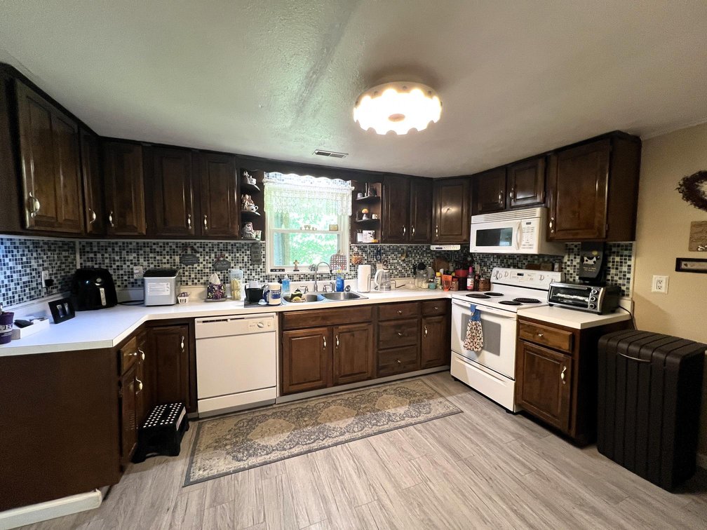Image for SOLD $115,500 - Beautiful Cross Lanes Home on Nearly an Acre with Creek & Detached Garage