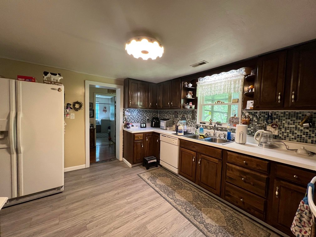 Image for SOLD $115,500 - Beautiful Cross Lanes Home on Nearly an Acre with Creek & Detached Garage