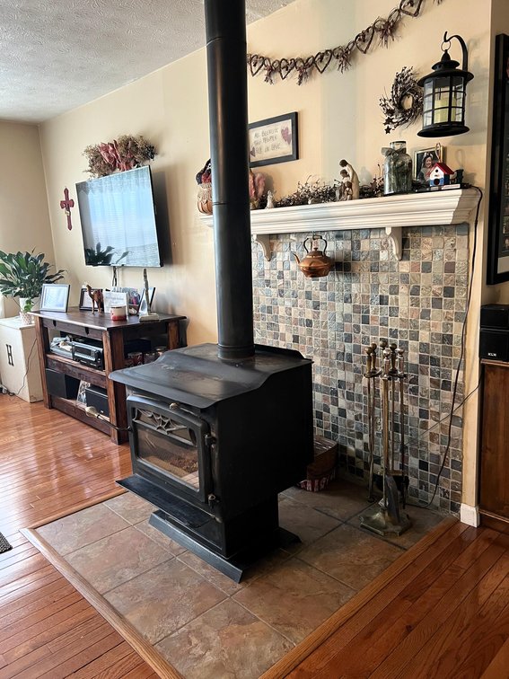 Image for SOLD $115,500 - Beautiful Cross Lanes Home on Nearly an Acre with Creek & Detached Garage