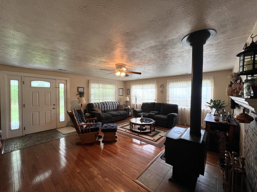 Image for SOLD $115,500 - Beautiful Cross Lanes Home on Nearly an Acre with Creek & Detached Garage