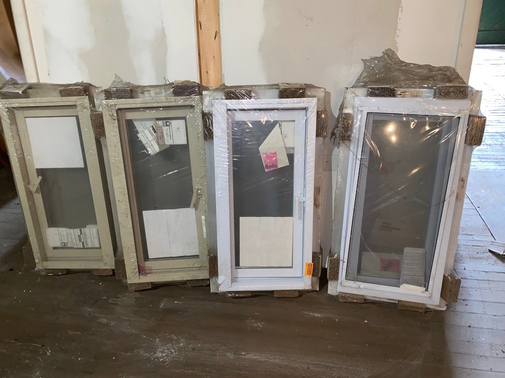 4 Windows