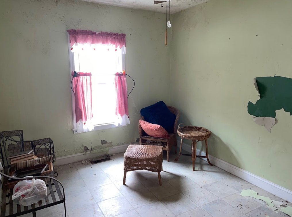 Image for SOLD - 2 Bedroom near Kanawha City Ideal for a Flip