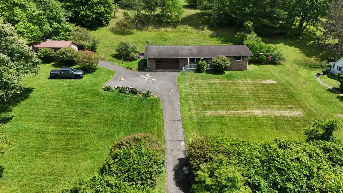Image for Move-in Ready 3 Bedroom on 1.22 Beautiful Acres in Fairmont