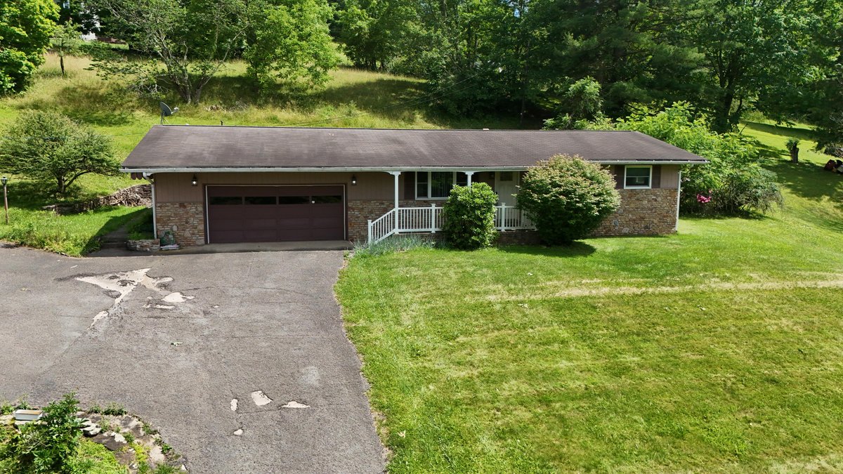 Image for Move-in Ready 3 Bedroom on 1.22 Beautiful Acres in Fairmont