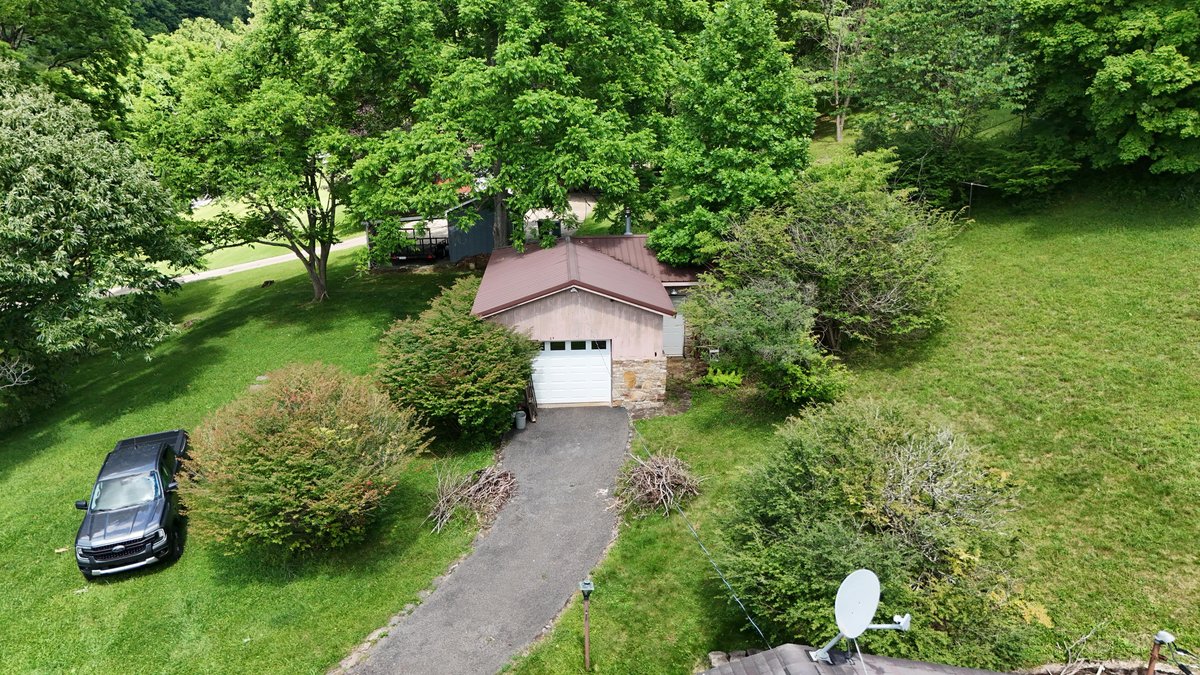 Image for Move-in Ready 3 Bedroom on 1.22 Beautiful Acres in Fairmont